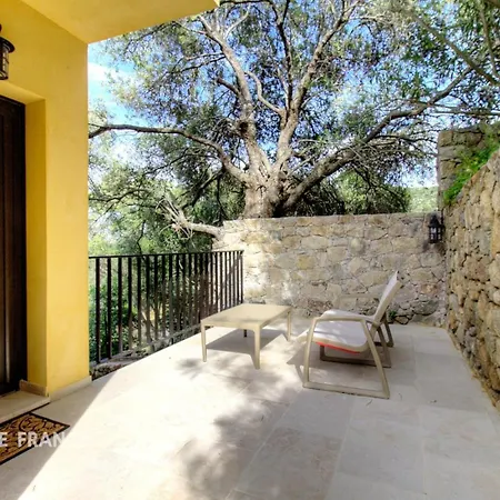 Bed & Breakfast Domaine La Chiusella Monticello